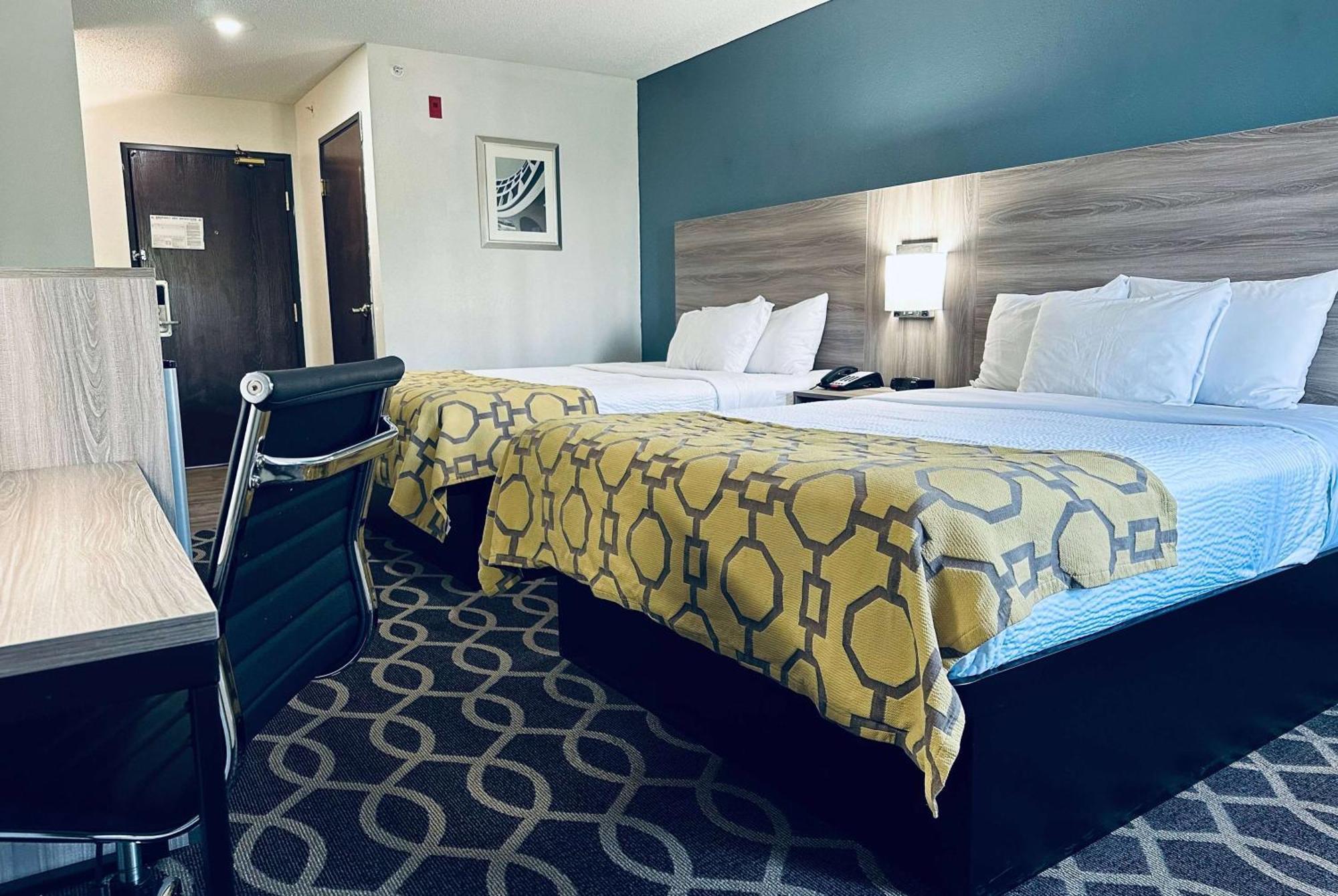 Baymont By Wyndham Piqua Hotel Buitenkant foto